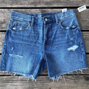 NWT old Navy short “Slouchy straight”